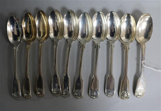A harlequin set of ten William IV silver fiddle, thread and shell dessert spoons, 19.5 oz.